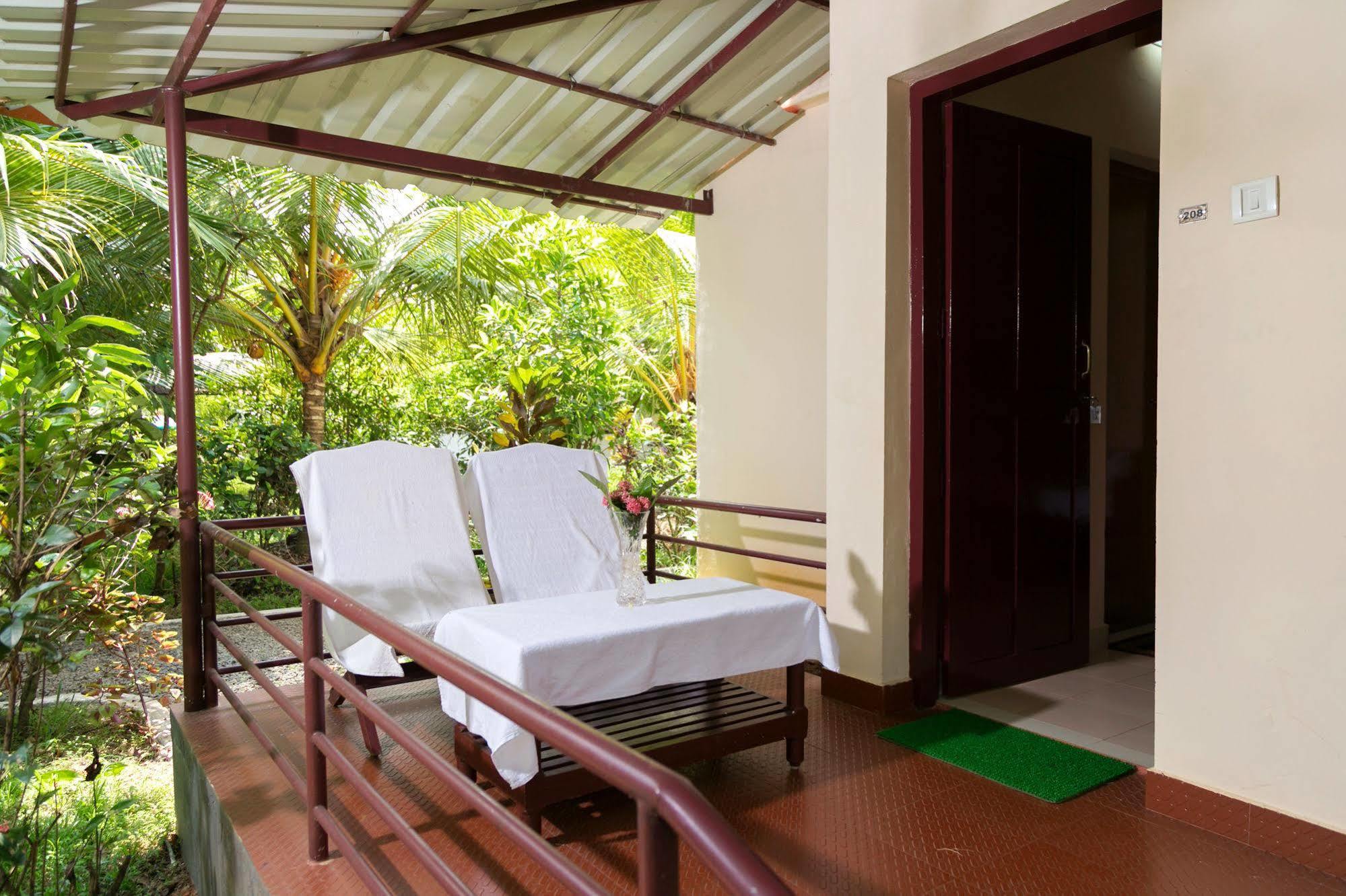 Illikkalam Lakeside Cottages Kumarakom Eksteriør billede